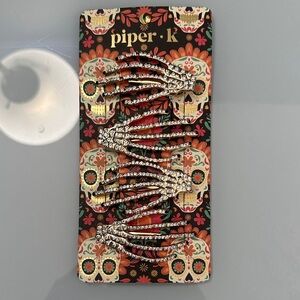 NWT Piper K Set of Four Halloween Hand Clips